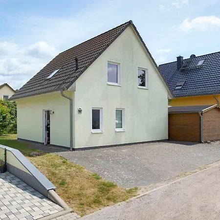 Feriehus Haus K 83 *